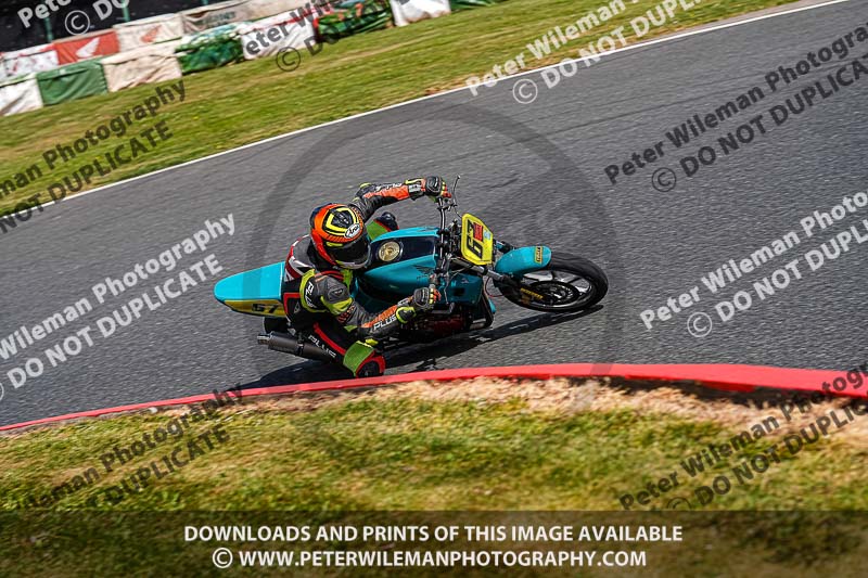 enduro digital images;event digital images;eventdigitalimages;mallory park;mallory park photographs;mallory park trackday;mallory park trackday photographs;no limits trackdays;peter wileman photography;racing digital images;trackday digital images;trackday photos